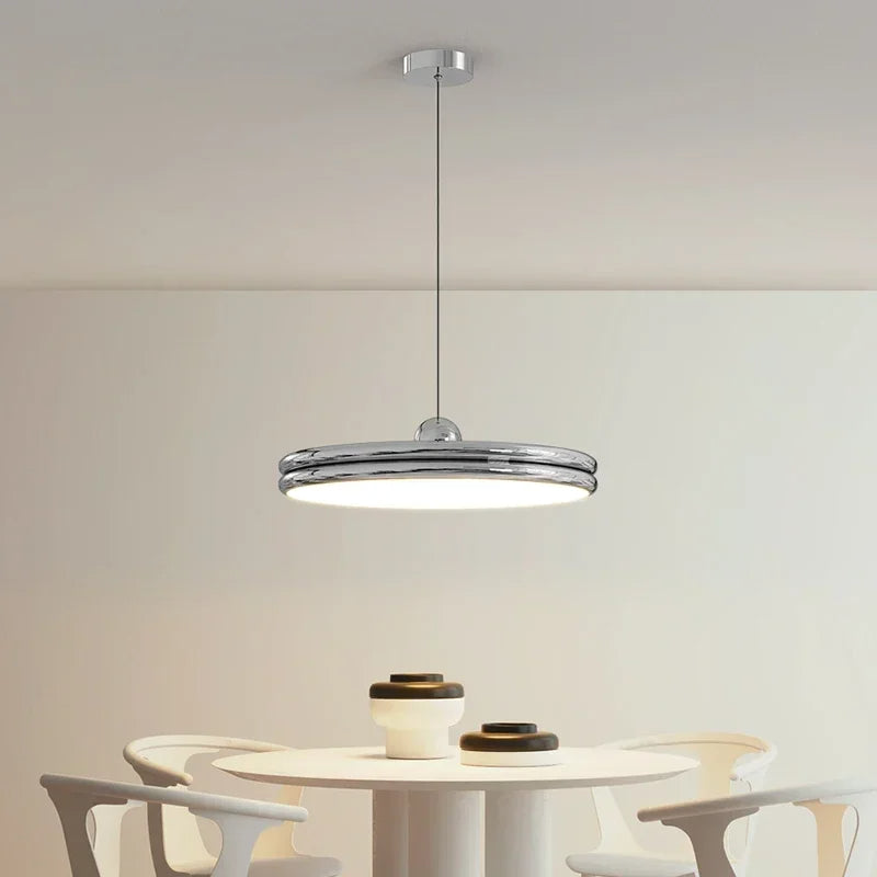 Stropná lampa Volans