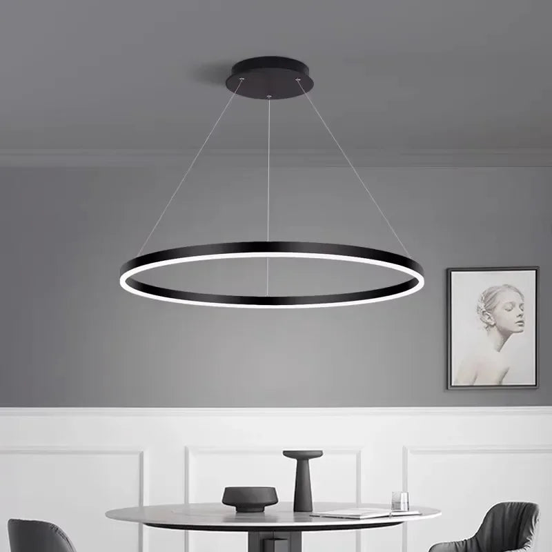 Stropná lampa Algol