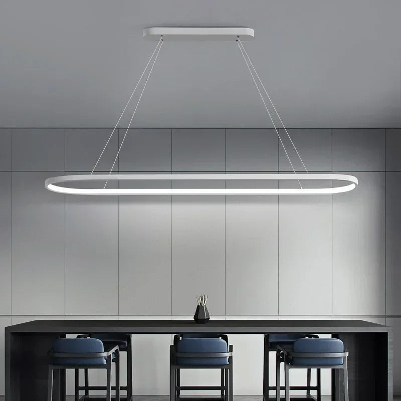 Moderná oválna lampa