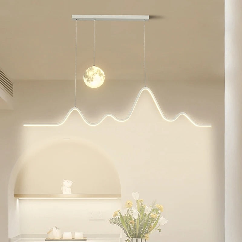 Moderná lampa Hory a mesiac