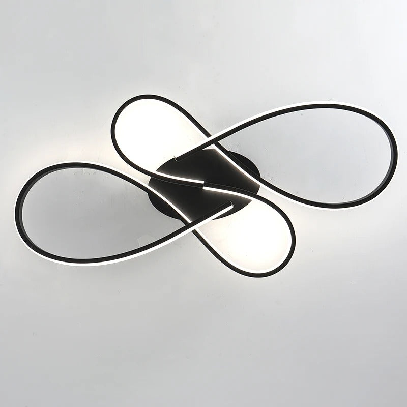Moderná lampa v tvare mašle
