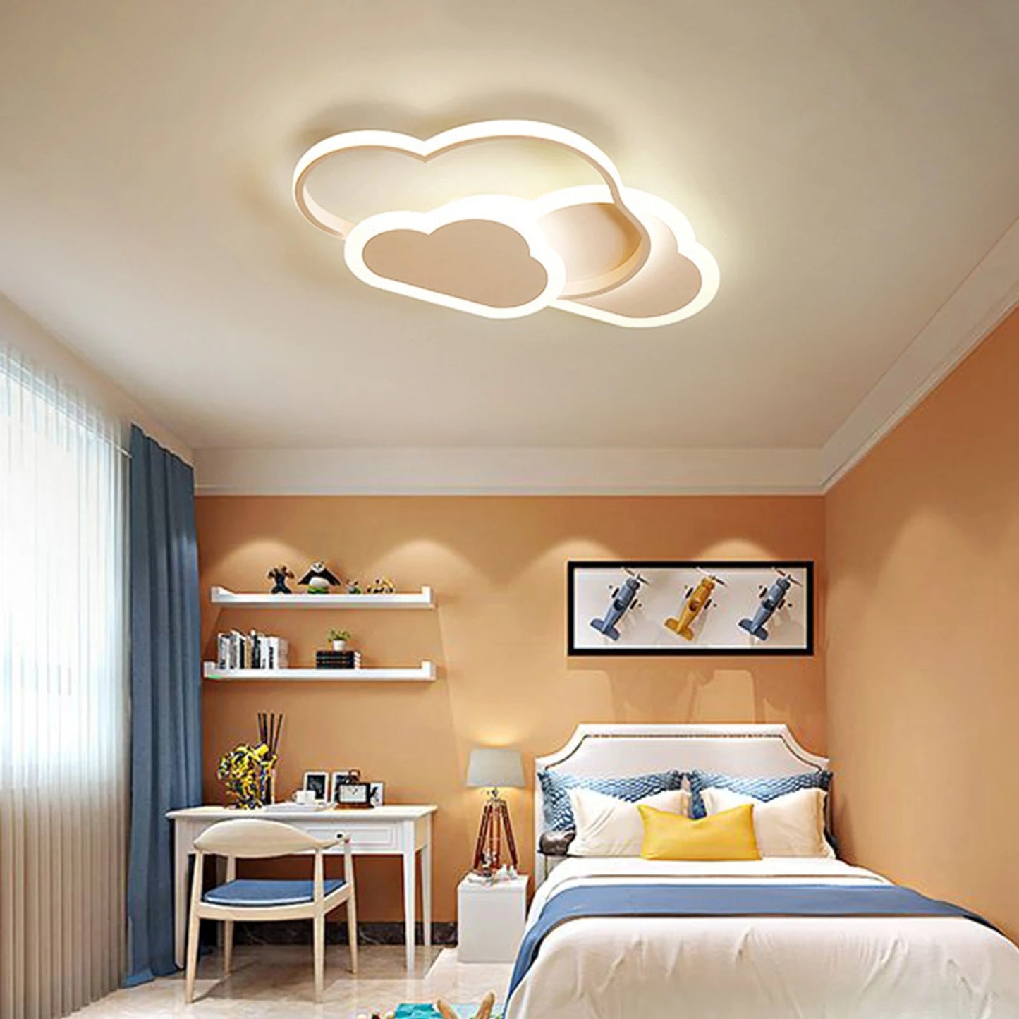 Elegantná lampa v tvare oblaku