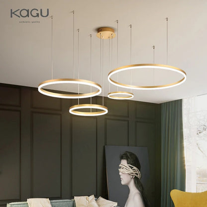 Trojitá oválna lampa